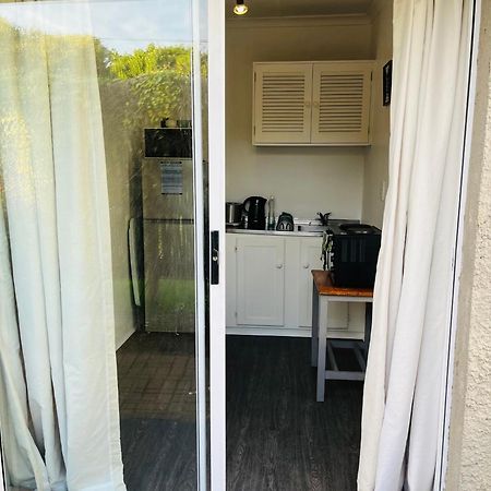 Settlers Valley Bachelor Cottage Порт Елизабет Екстериор снимка
